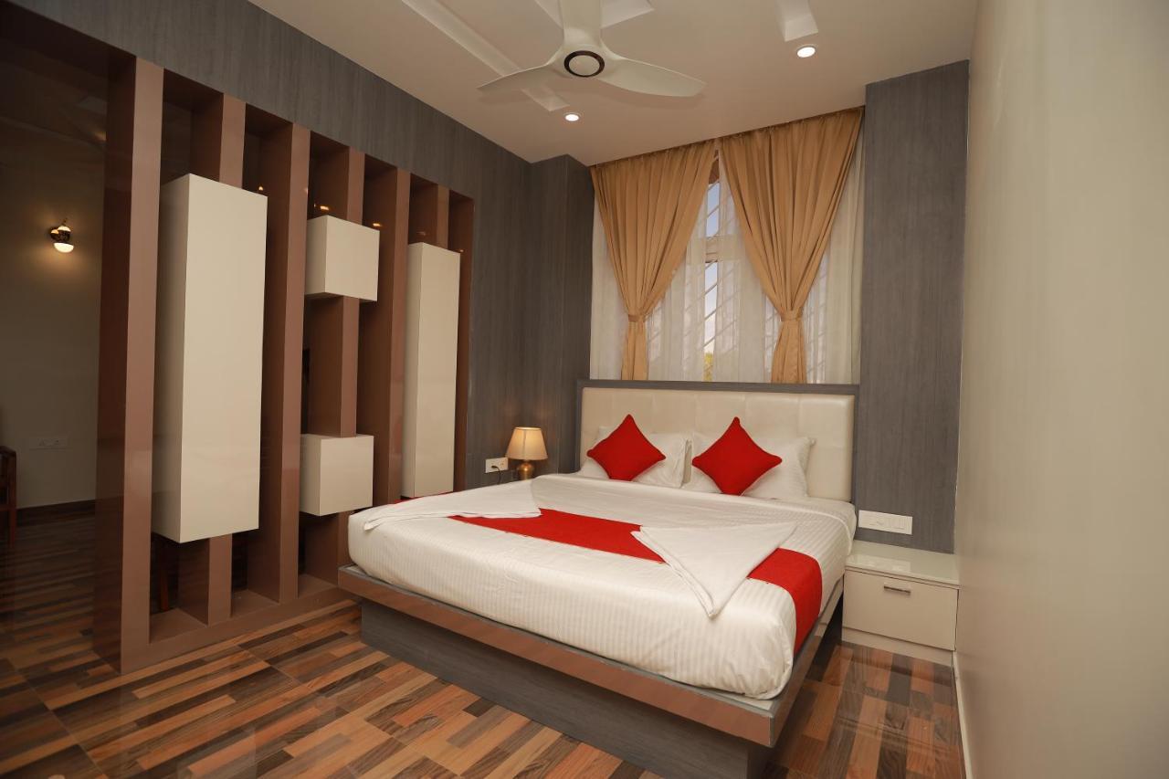 Sree Bharat Residency Hotel Alāndurai Buitenkant foto