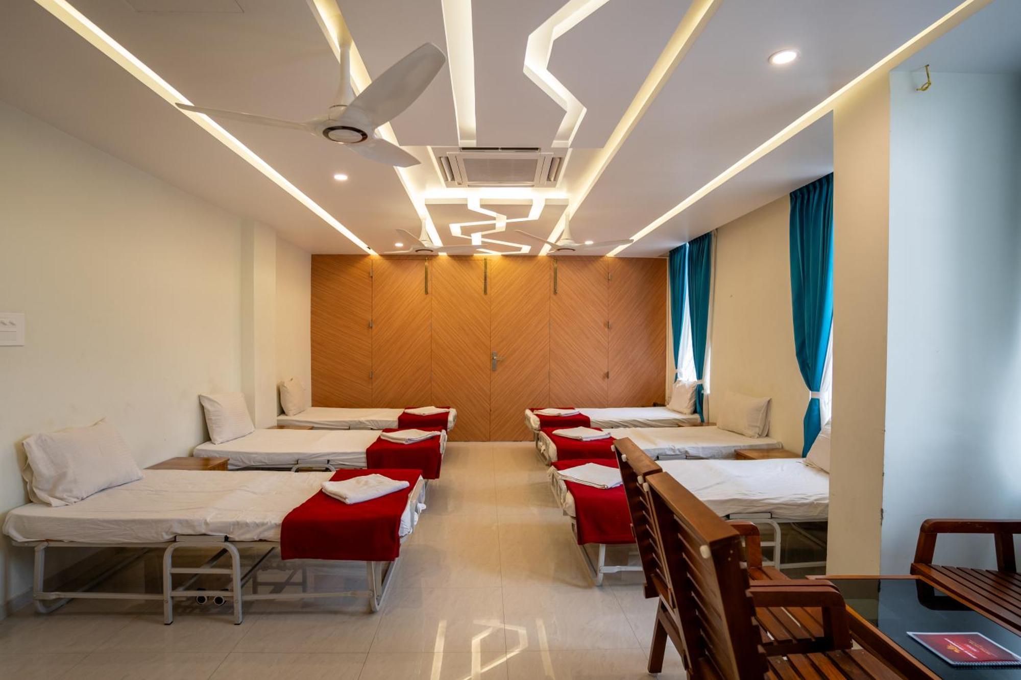 Sree Bharat Residency Hotel Alāndurai Buitenkant foto