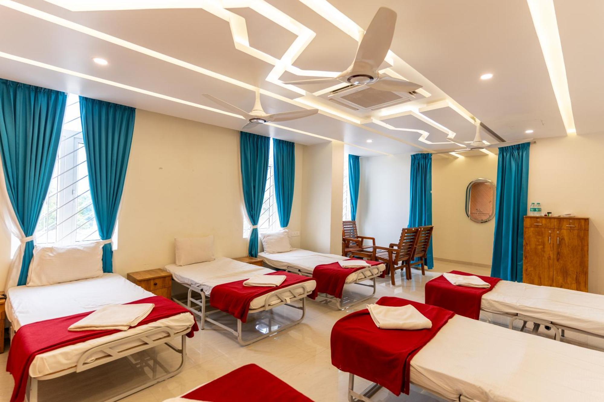 Sree Bharat Residency Hotel Alāndurai Buitenkant foto